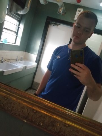 Jonny946 is Single in glasgow, Scotland, 4