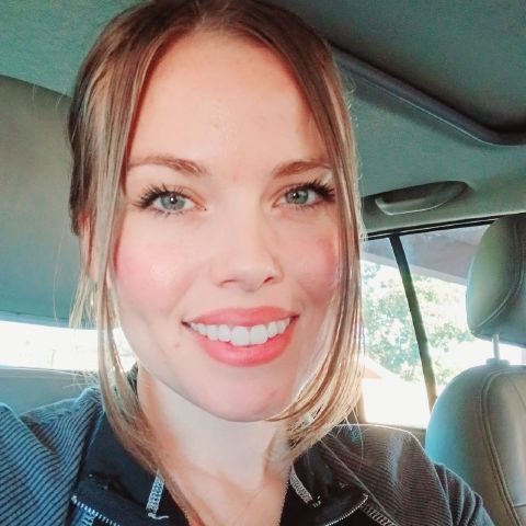 Amalene is Single in Portland, Oregon, 2