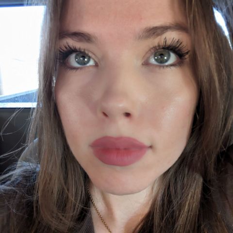 Amalene is Single in Portland, Oregon, 4