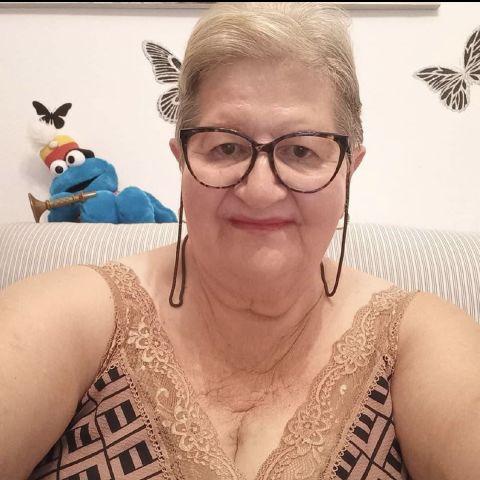 Countrygirl10157 is Single in AIRWAY HEIGHTS, Washington, 3
