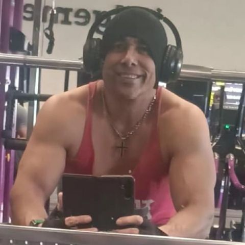 Luis_Magdiel is Single in Hartford, Connecticut, 2