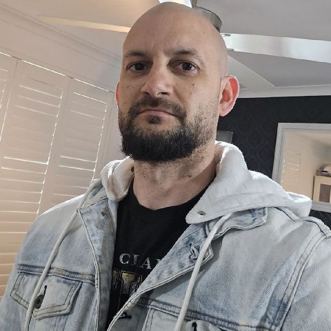 Craig723 is Single in Armadale, Western Australia, 4