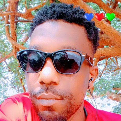 Markdelon67 is Single in London, Scotland, 4