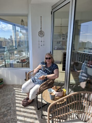 Jan291 is Single in Edinburgh, Scotland, 2