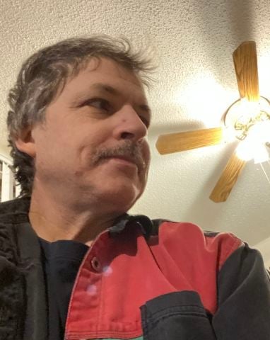 BKev is Single in damascus, Oregon, 2