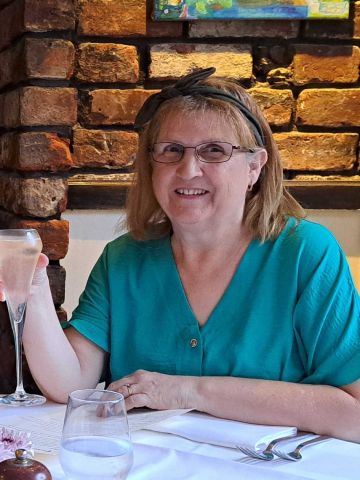 Lloaarosner is Single in Waterbury, Connecticut, 4