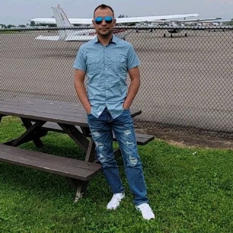 Nomms is Single in York, Ontario, 3