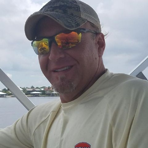 RCINMO is Single in Blue Springs, Missouri, 6