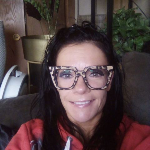 Karabauer is Single in Mandan, North Dakota, 1