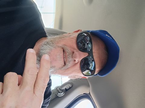 YaHYaHWeH is Single in LOUISVILLE, Kentucky, 2
