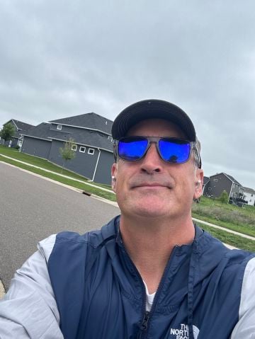 Seanpointagain is Single in Hugo, Minnesota, 3