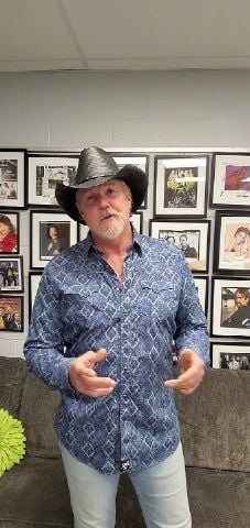Traceadkins1