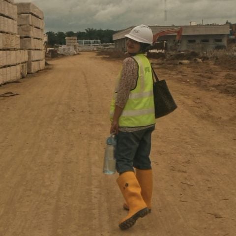 Dewi735