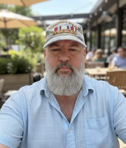 Earltown is Single in Las Vegas, California, 4