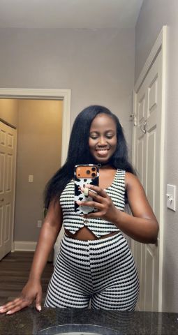 Sandycherilus is Single in Salem, Massachusetts, 3