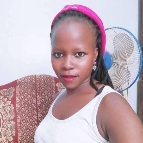 Sheilah68 is Single in London, England, 4