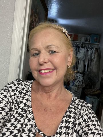 maxinej is Single in Edgewater, Florida, 3