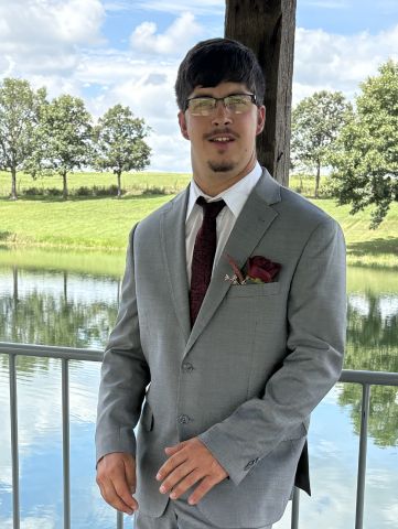 Andrew2126 is Single in Leon, Iowa, 2