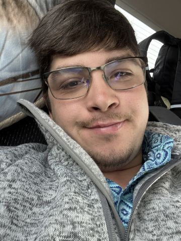 Andrew2126 is Single in Leon, Iowa, 4