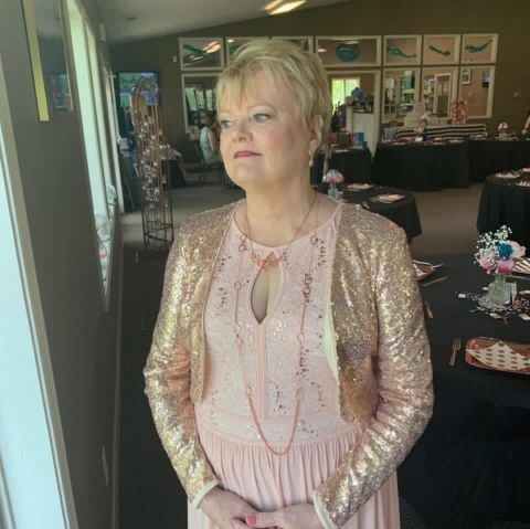 Debra119 is Single in Clarksburg, West Virginia, 2