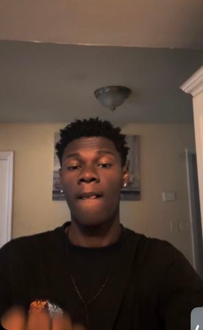 akypekerr is Single in Hollywood, Florida, 3