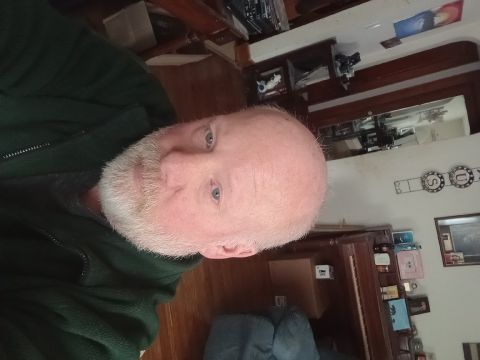 Brett1119 is Single in EAST PEORIA, Illinois, 2