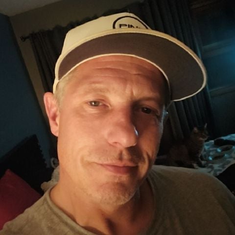 Itsthewho74 is Single in Portland, Oregon, 2