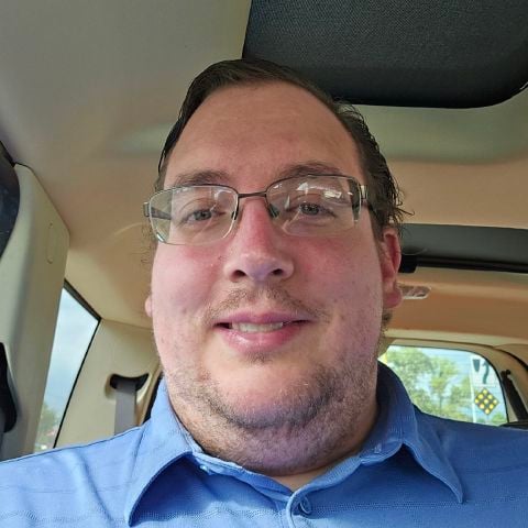 RobertDean is Single in Waverly, Iowa, 3