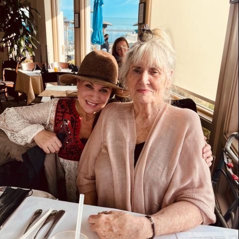 renew2026 is Single in Highlands Ranch, Colorado, 7