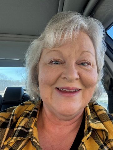 mzktchr is Single in Madison, Wisconsin, 3