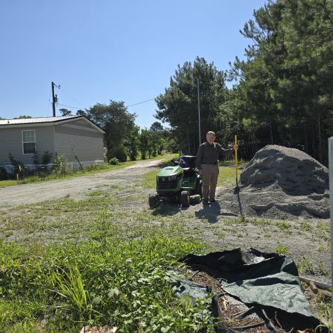 JourneyCompanion47 is Single in Marion, South Carolina, 3