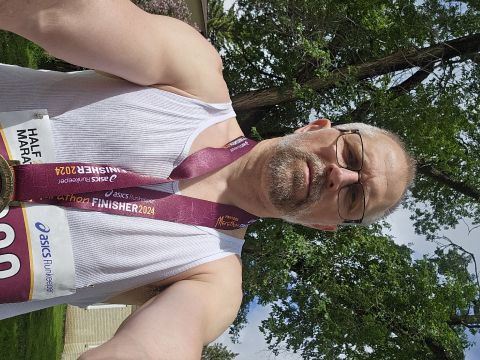 CLIFFJD is Single in ROSEAU RIVER, Manitoba, 2