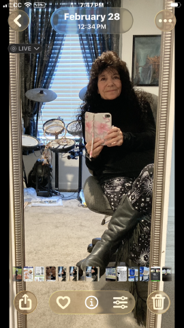 lookingforgoodperson is Single in KINGWOOD, West Virginia, 3