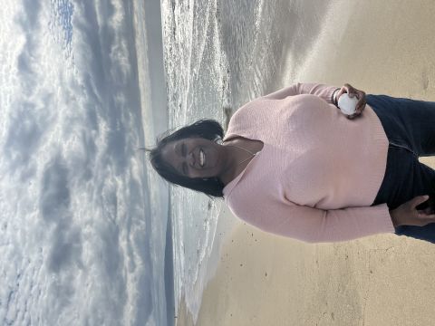 Greatgal55 is Single in LOS ANGELES, California, 3