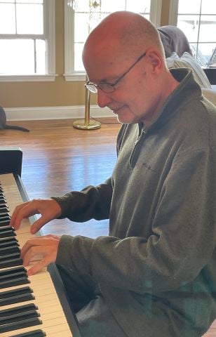 gafellows is Single in Litchfield, Maine, 4