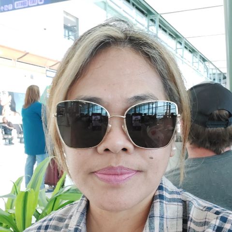 Helen71 is Single in Edmonton, Alberta, 4
