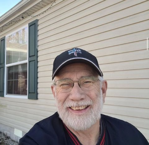 david_wyatt is Single in Miami Beach, Florida, 4