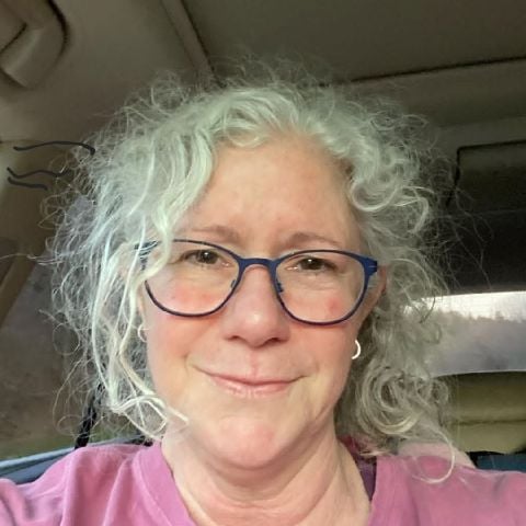Retiredrose74 is Single in Richmond, Virginia, 3