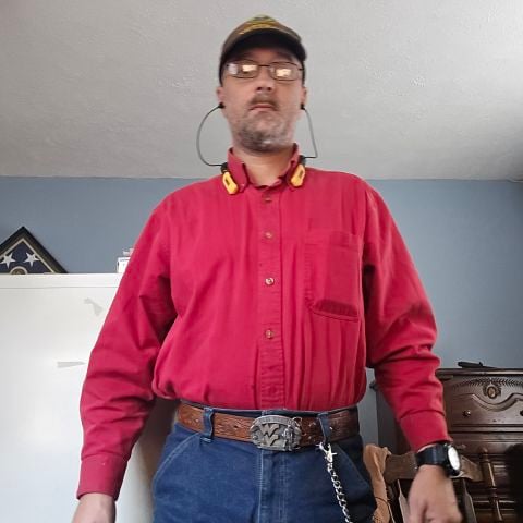 nomad35 is Single in Fort Bliss, Texas, 4