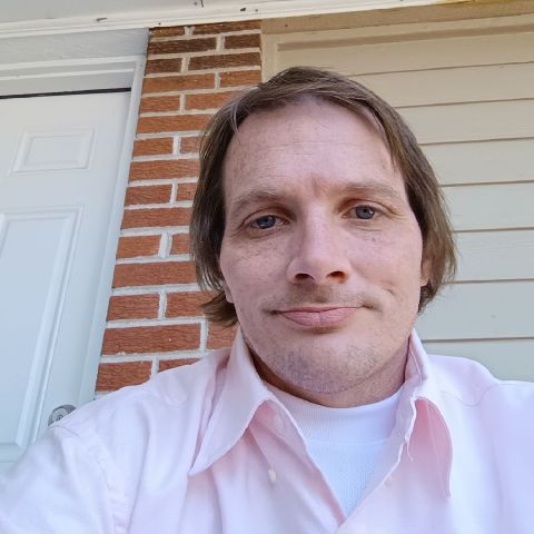 BrandonMcc39 is Single in Lexington, Missouri, 2