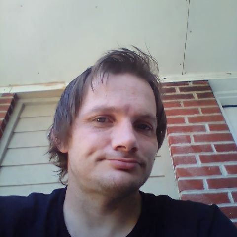 BrandonMcc39 is Single in Lexington, Missouri, 5