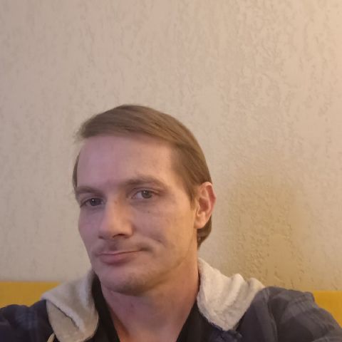 BrandonMcc39 is Single in Lexington, Missouri, 6