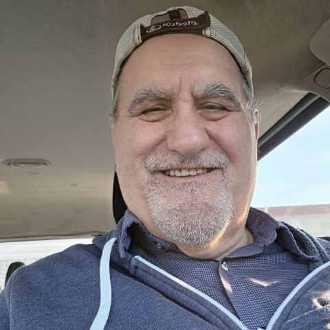 1GreatPhysician67 is Single in CHATHAM, Ontario, 3