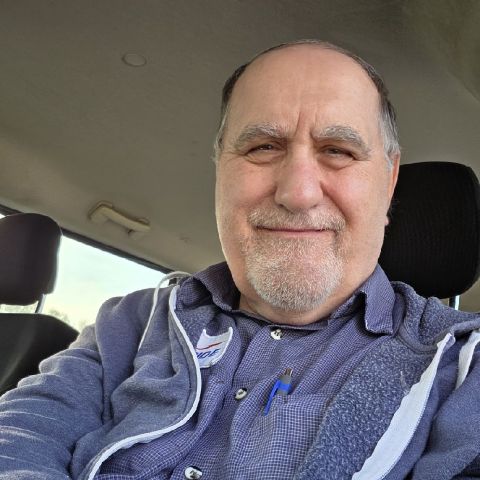 1GreatPhysician67 is Single in CHATHAM, Ontario, 4
