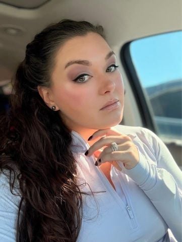 jennywellies is Single in Lansing, Michigan, 3