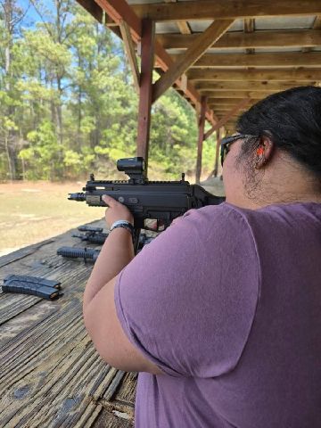 OliviaI410 is Single in Swansboro, North Carolina, 3