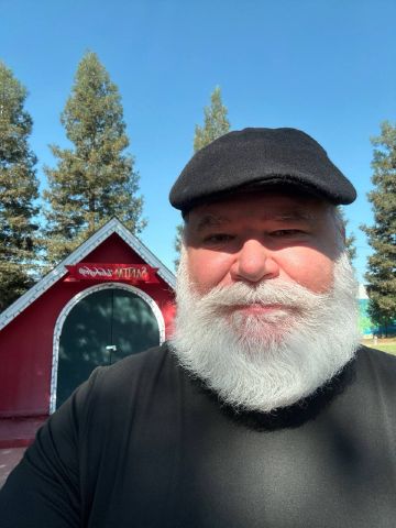 paulie675 is Single in nashville, Tennessee, 4