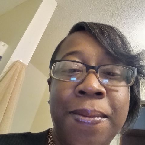 Angela8045