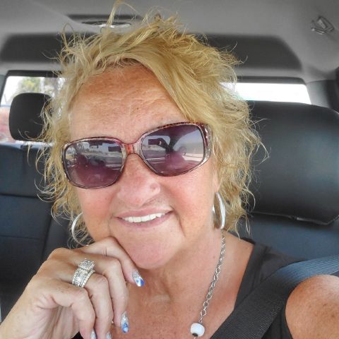 Beth6063 is Single in Cleveland, Texas, 5
