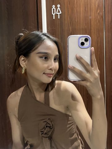 Debora_Anggoman is Single in Manado, Sulawesi Utara, 3